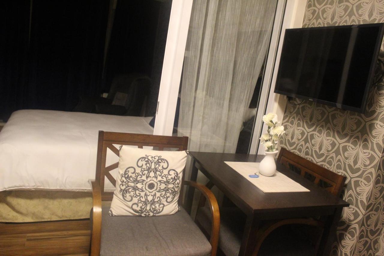 Azure Urban Resort A4 Near Airport Mall With Wavepool Paranaque City Extérieur photo