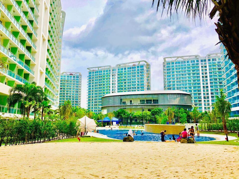 Azure Urban Resort A4 Near Airport Mall With Wavepool Paranaque City Extérieur photo