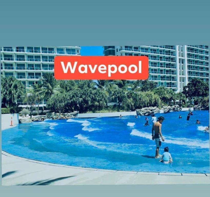 Azure Urban Resort A4 Near Airport Mall With Wavepool Paranaque City Extérieur photo